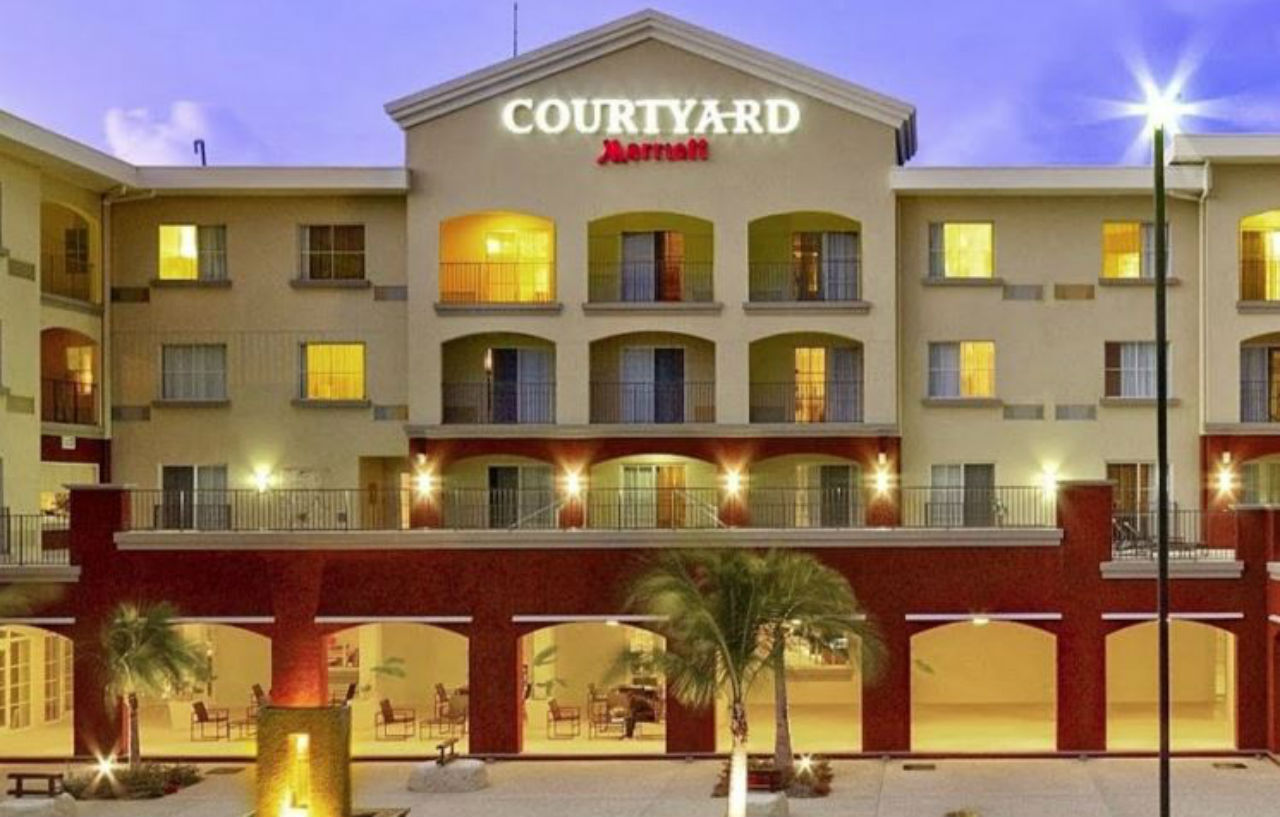 Hotel Courtyard By Marriott Bridgetown, Barbados Exterior foto